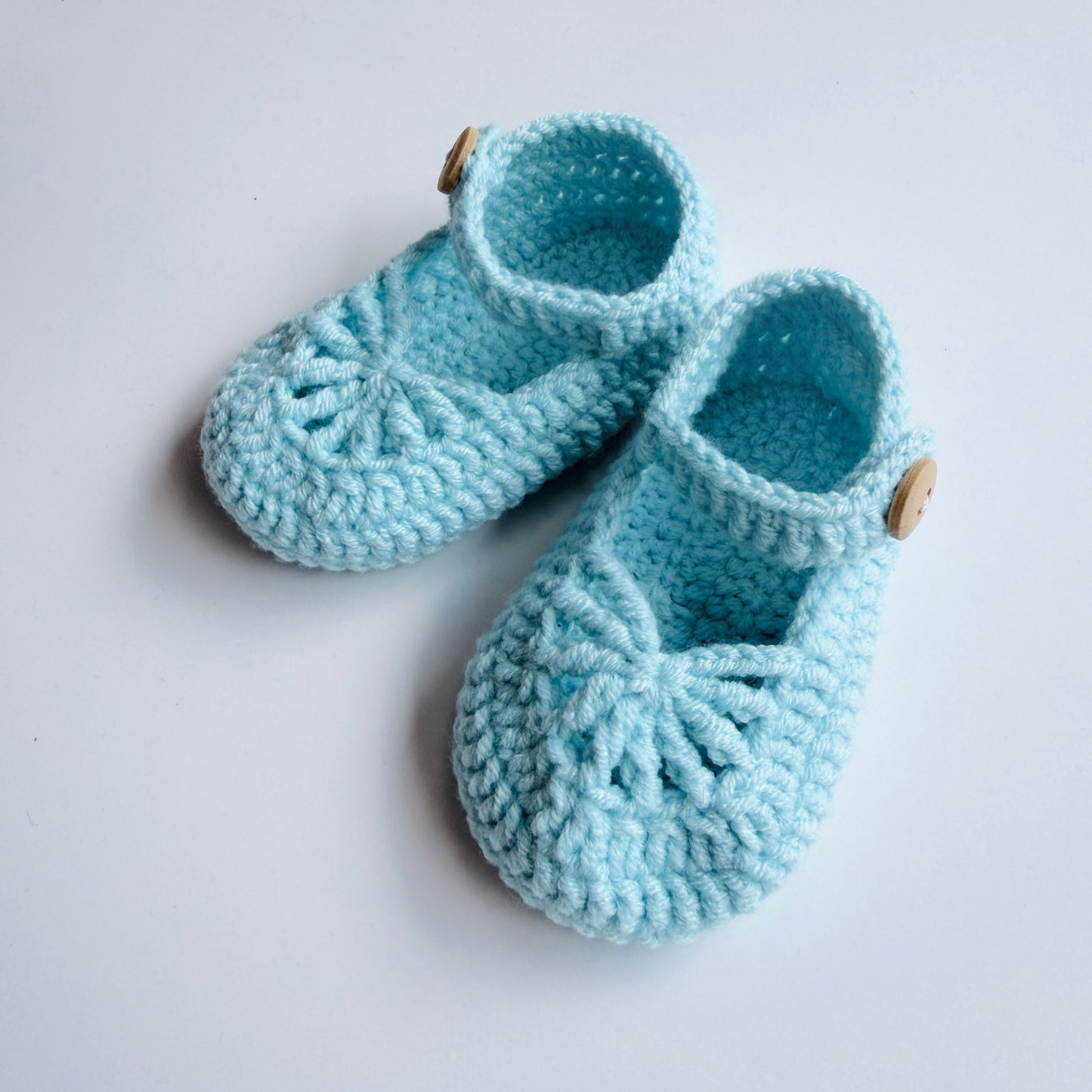 Woven Web Baby Booties – Sky Blue