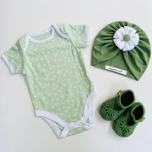 3-6 Months - Sage Green Baby Outfit Set