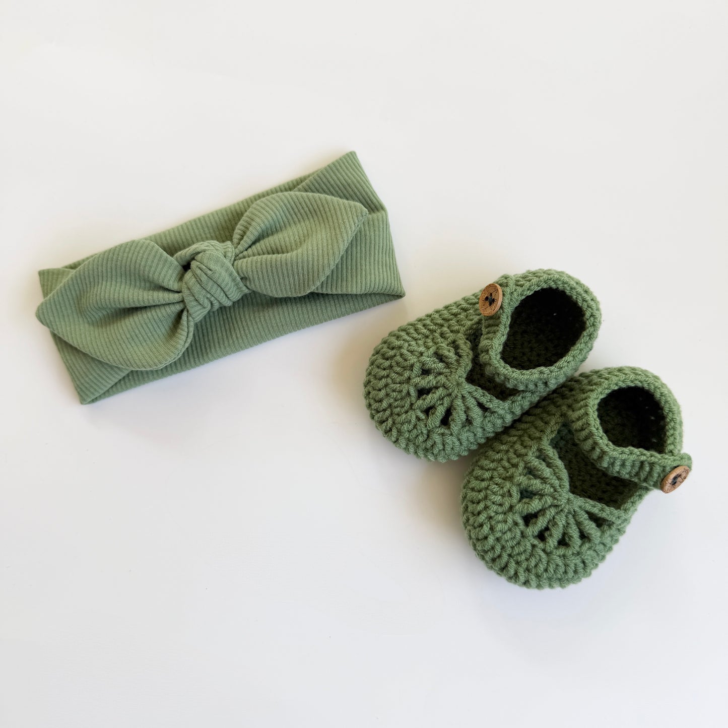 Crochet Baby Shoes and Headband Gift Set – Handmade Soft Cotton (Sage Green)